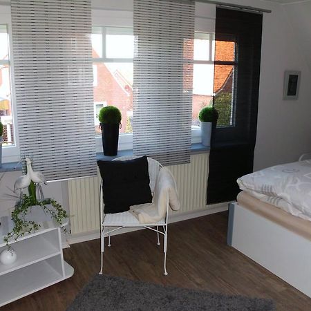 Ferienwohnung Emma レーア エクステリア 写真